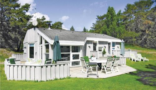 Four-Bedroom Holiday Home