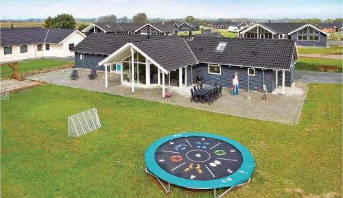 Five-Bedroom Holiday Home
