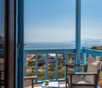 Studio Apartment with Sea View