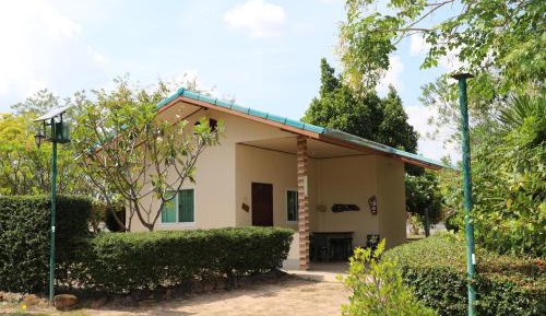 One-Bedroom Bungalow