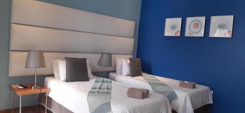Twin Room with Patio and Garden View