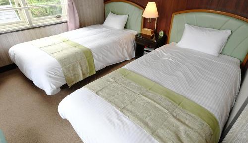 Twin Room - Non-Smoking