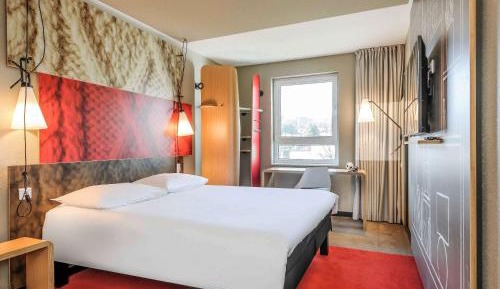 Double Sweet Room by Ibis