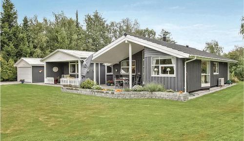 Four-Bedroom Holiday Home