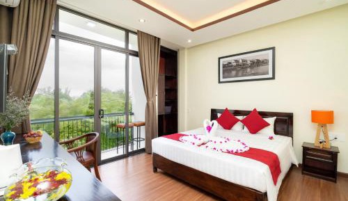 Deluxe Double or Twin Room with Garden View