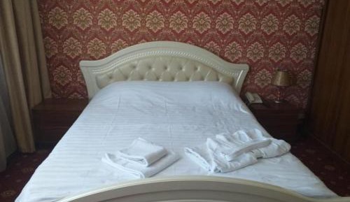 Double or Twin Room with Extra Bed