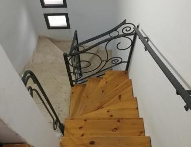 Deluxe Studio