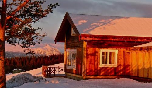 Five-Bedroom Cottage (13 Adults)