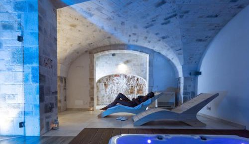 King Suite with Spa Bath