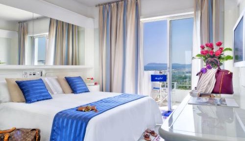 Deluxe Double Room with Sea View