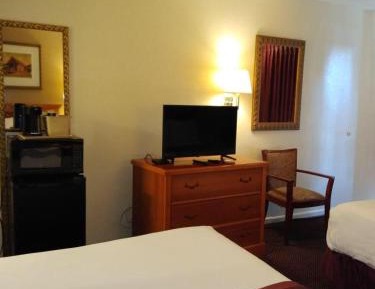 Standard Room with Two Double Beds - Smoking