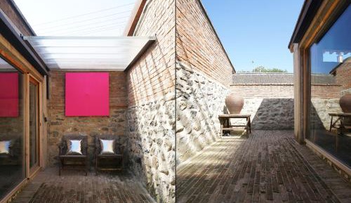A Queen Room with Private Yard