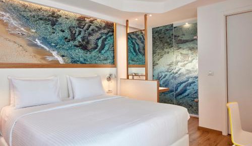 Popular Executive Triple Room
