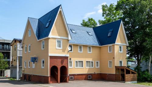 Eight-Bedroom House
