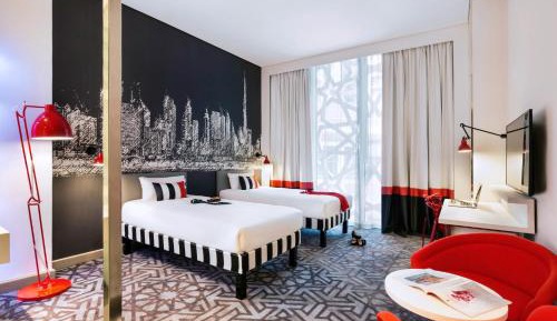 Twin Room - DXB Free Airport Pick up & Drop off T1&T3, Free Shuttle Service to La Mer Beach, Dubai Outlet Mall & Dubai Festival City