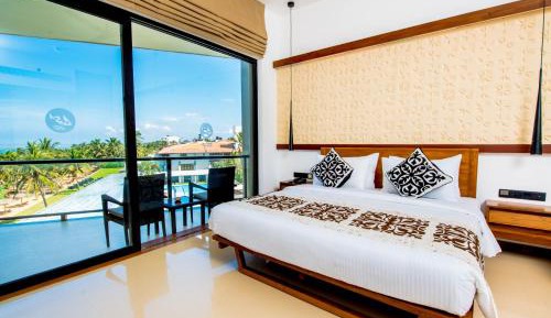 Deluxe Double or Twin Room with Sea View (Early Check-in & Late Check-out on availability basis, 10% off on  A La Carte and 15% off on Spa) 