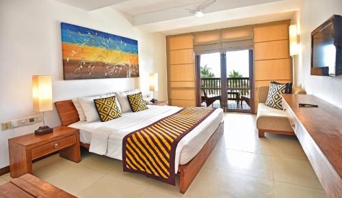 Standard Double or Twin Room with Sea View (Early Check-in & Late Check-out on availability basis, 10% off on A La Carte and 15% off on Spa) 