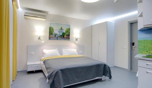Studio Apartment with Jacuzzi
