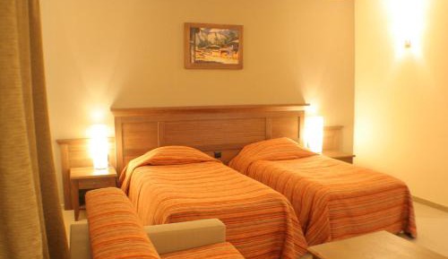 Economy Twin Room - Ground Floor