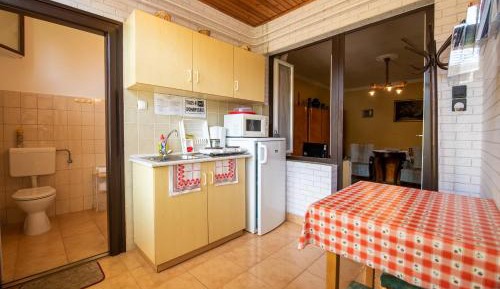 One-Bedroom Apartment 2