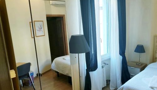 Double or Twin Room with Private External Bathroom