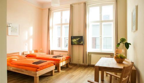 Studio Apartment
