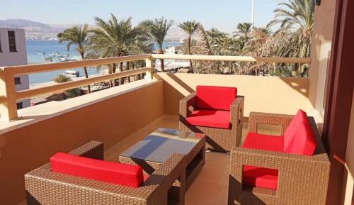 Deluxe Double Room with Balcony and Partial Sea View