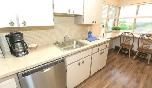 Two-Bedroom Wing King Suite - Second Floor - Pet Friendly