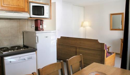One-Bedroom Apartment (6 Adults)