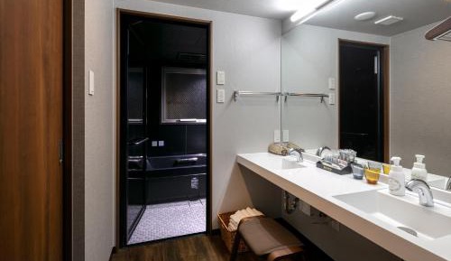 Deluxe Family Suite