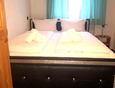 Double Room with Shared Bathroom