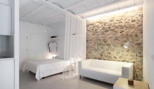Studio with Balcony