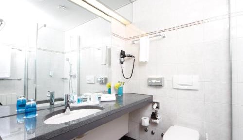 Business City Room
