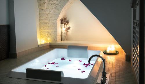 Suite with Sauna
