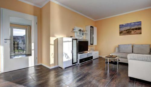 One-Bedroom Apartment with Terrace
