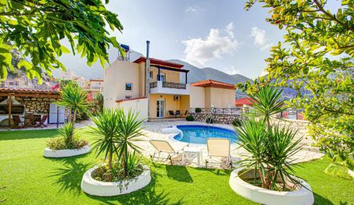 Villa with Private Pool