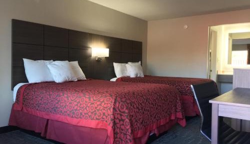 Queen Room with Two Queen Beds - Non-Smoking