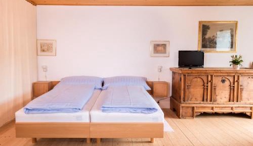 Apartment (2 Adults)
