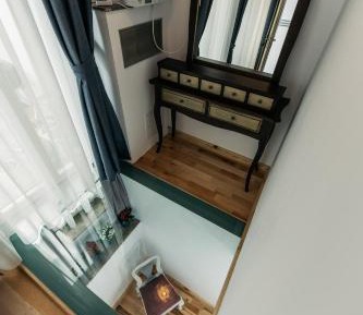 Apartment - Split Level