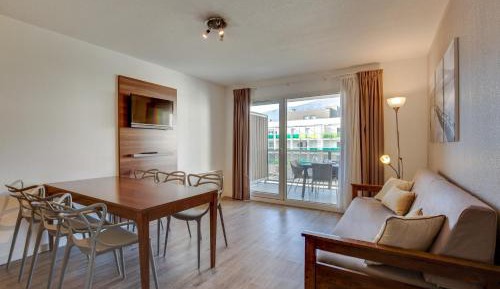 Two-Bedroom Apartment with Balcony (6 Adults)