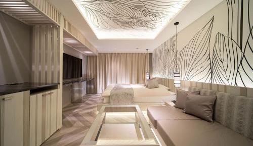 ROOM SUITE 308 - non-smoking