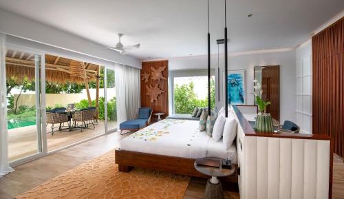 Superior Beach Villa with Pool