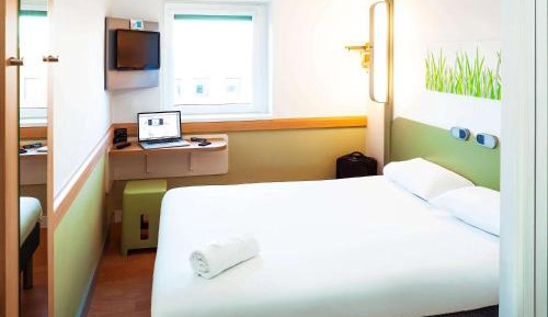 Classic Room with 1 double bed