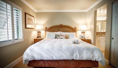 One-Bedroom Gulf Front Suite