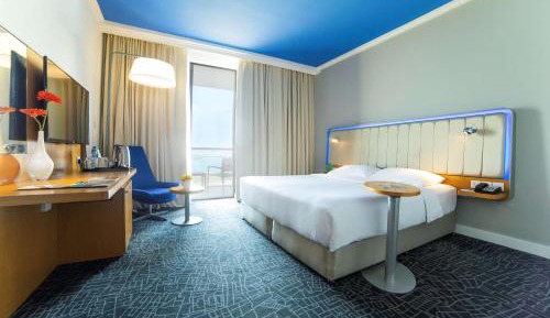 Superior Room with Balcony and Sea View - Free Beach Access