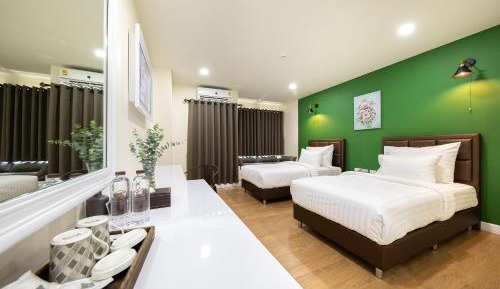 Standard Twin Room