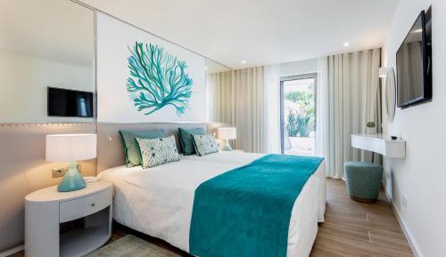 One-Bedroom Apartment Garden View