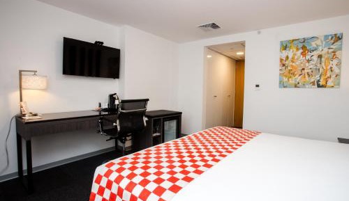 King Room - Non-Smoking