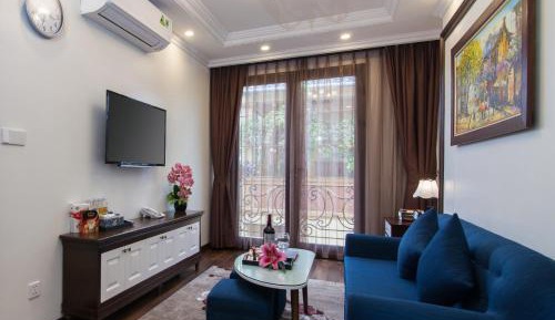  One Bedroom Suite with Balcony