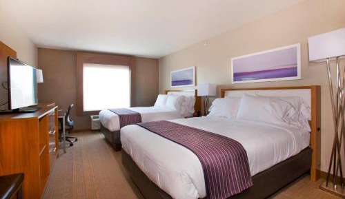 Standard Queen Room with Two Queen Beds